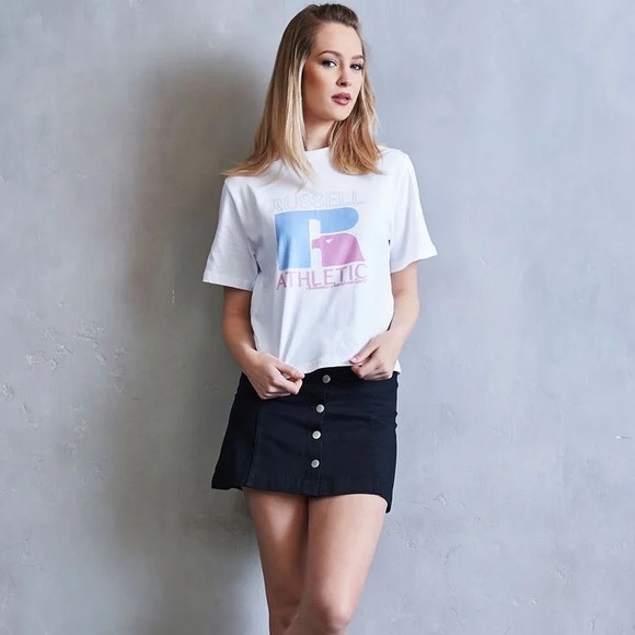 Russel Athletic Women’s Mid-Crop Graphic Tee Shirt - Picture 4 of 4